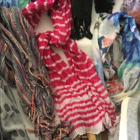 22 SCARVES! Various sizes, fabrics and styles! A complete Scarf Wardrobe! - Picture 2 of 10